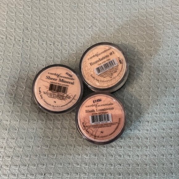 Beauty Bundle Make Up Brush Lot Mineral Foundation Powder DEAL It Cosmetics - Picture 7 of 13